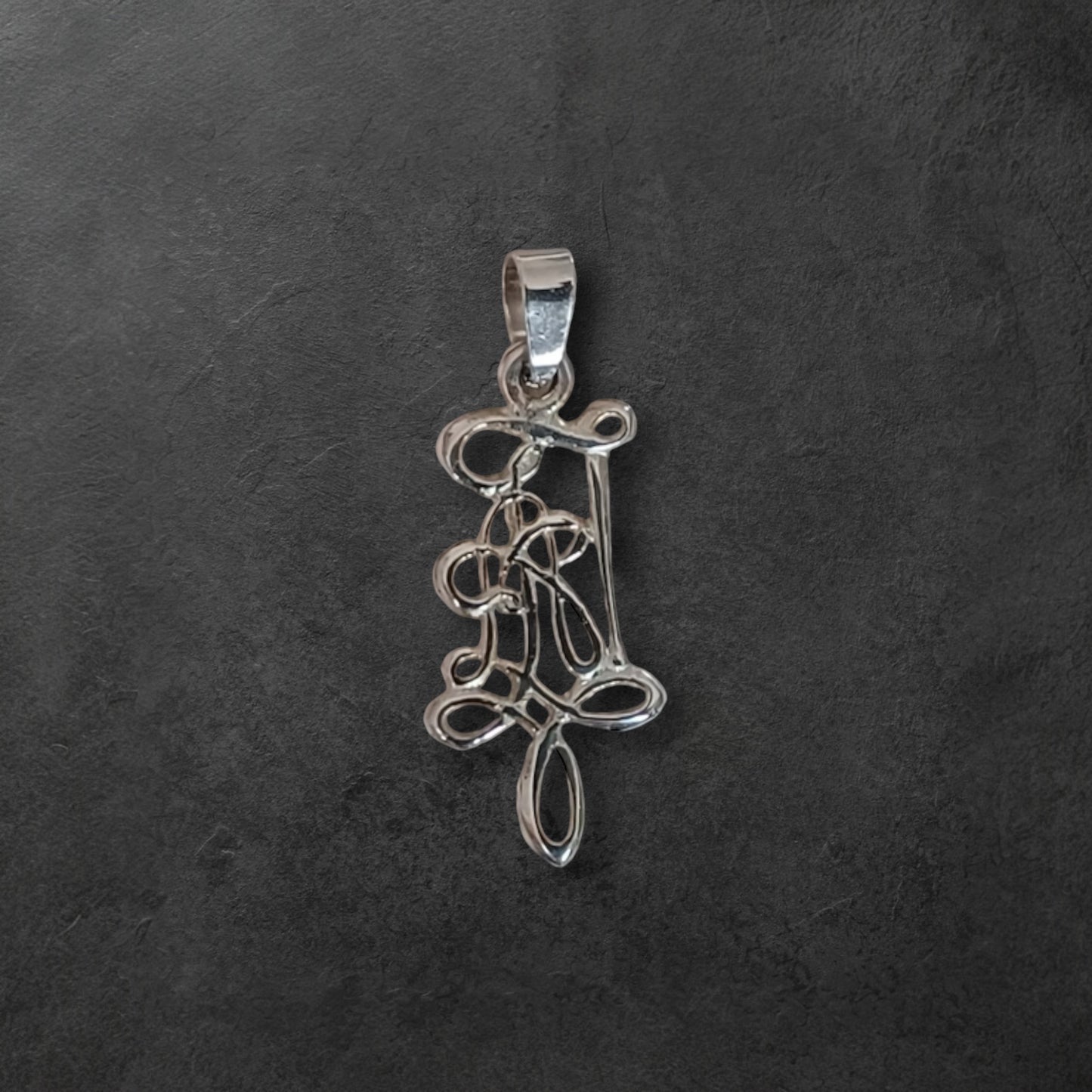 Amicitia | Small Tsirkel Pendant - 925 Sterling Silver